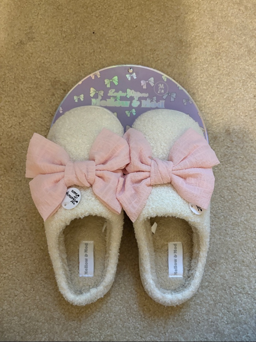 T.J.Maxx White Fuzzy Slippers with Pink Bows